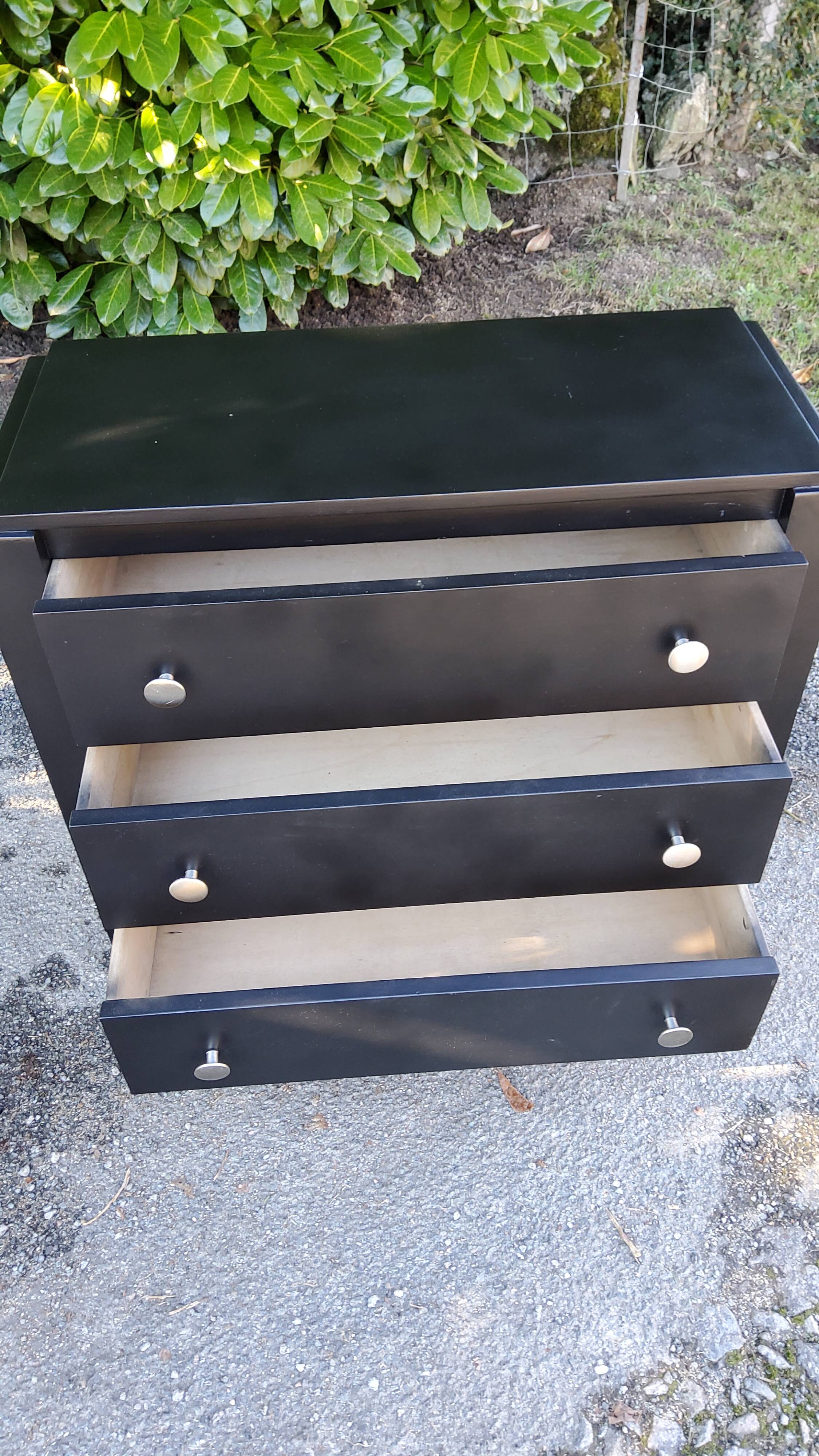 Chest of drawers of the 40s lacquered black 3 drawers