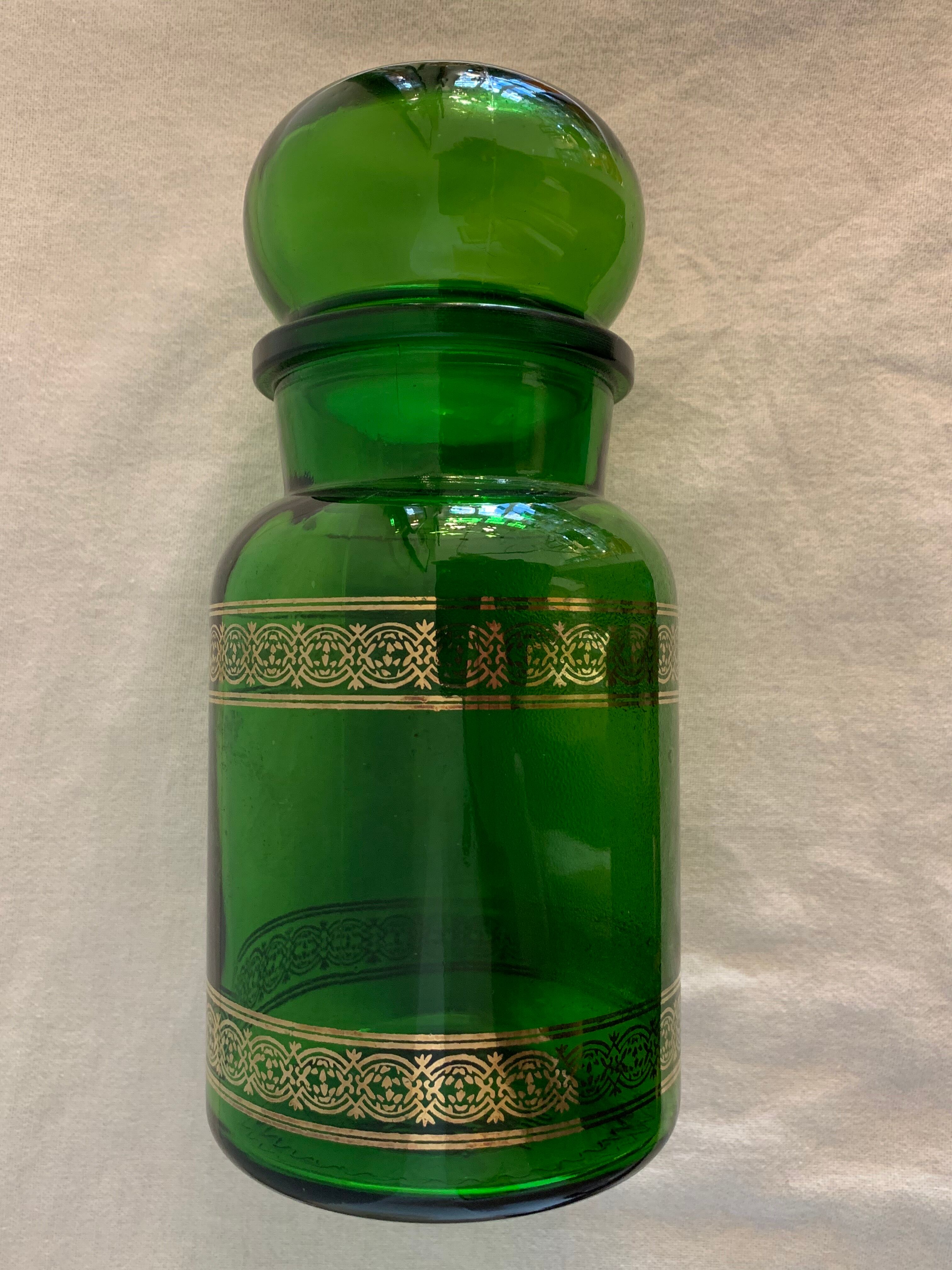 Pharmacy pot in Belgian green glass