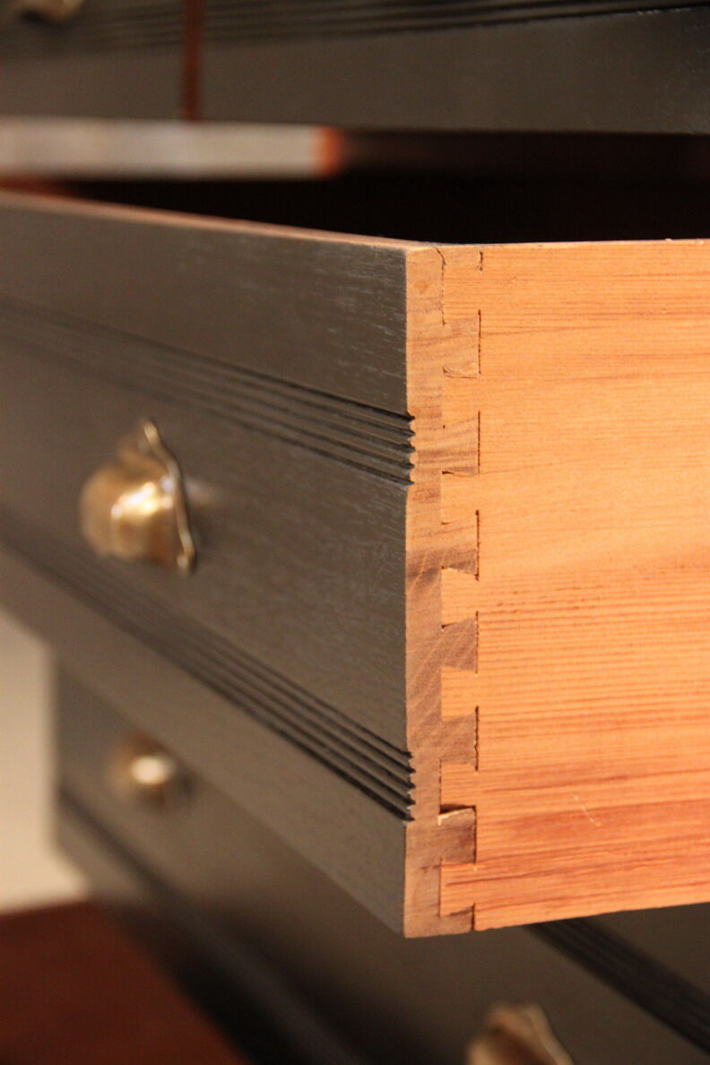English mahogany black dresser