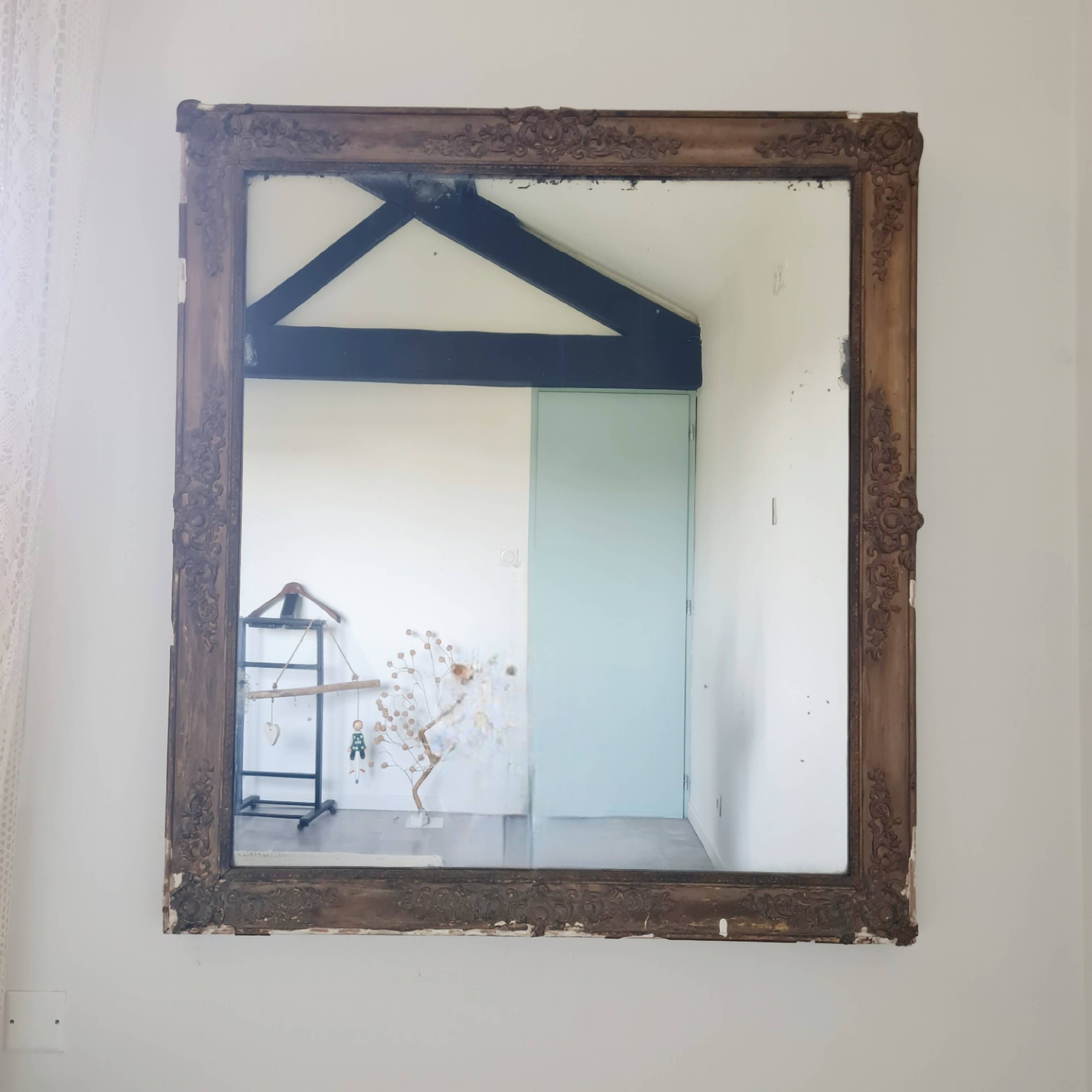 Molded mirror XXL dimensions 100 x 112