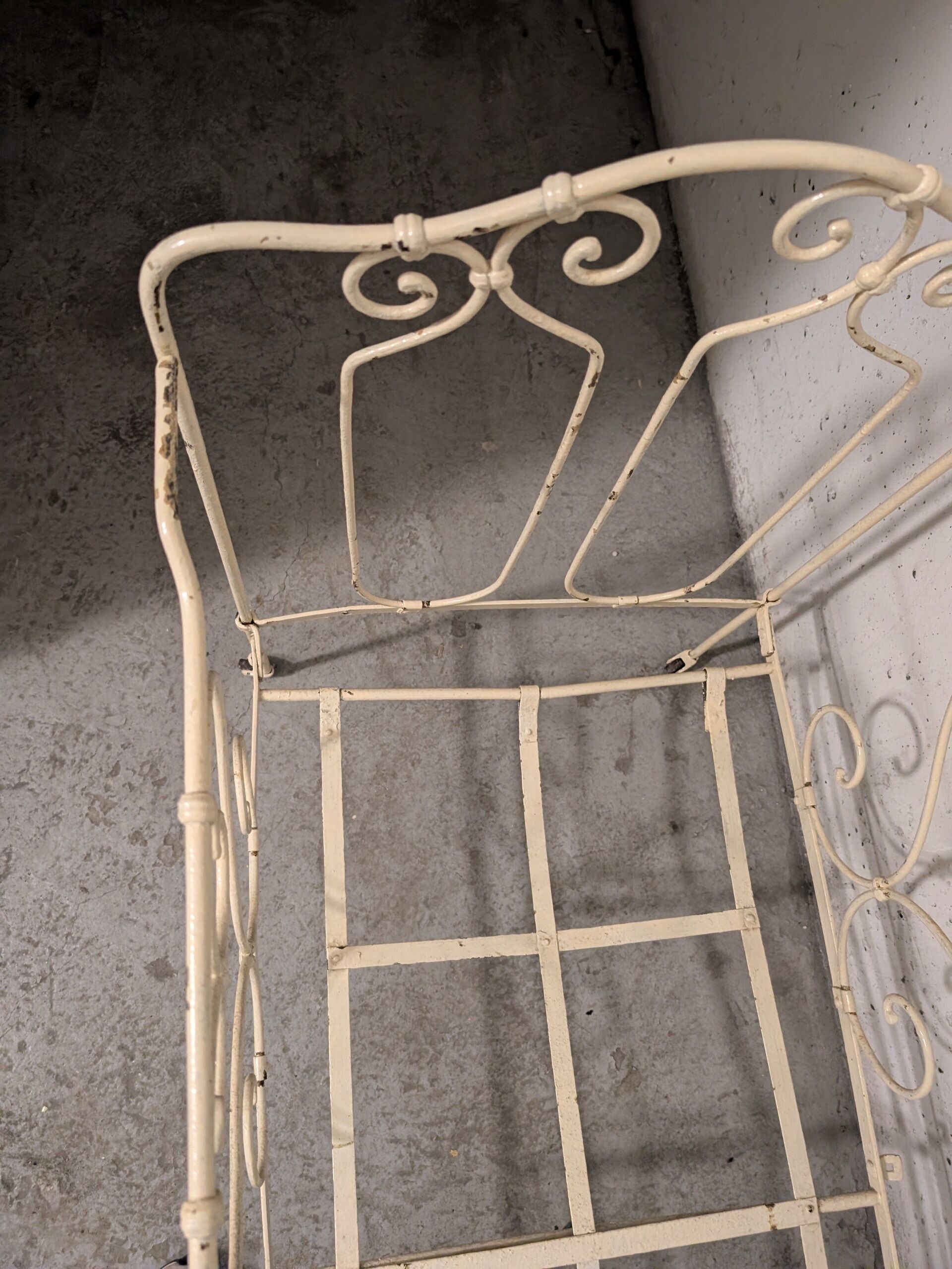 Vintage metal baby bed