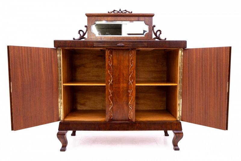 Antique chest of drawers from the beginning of the 20th century, Germany. After renovation.