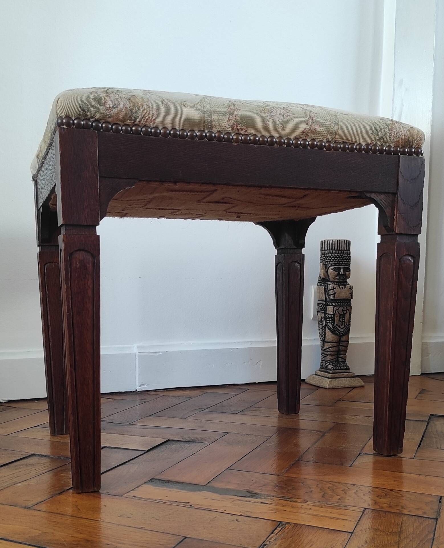 Footrest, vintage stool in solid oak with floral upholstery.