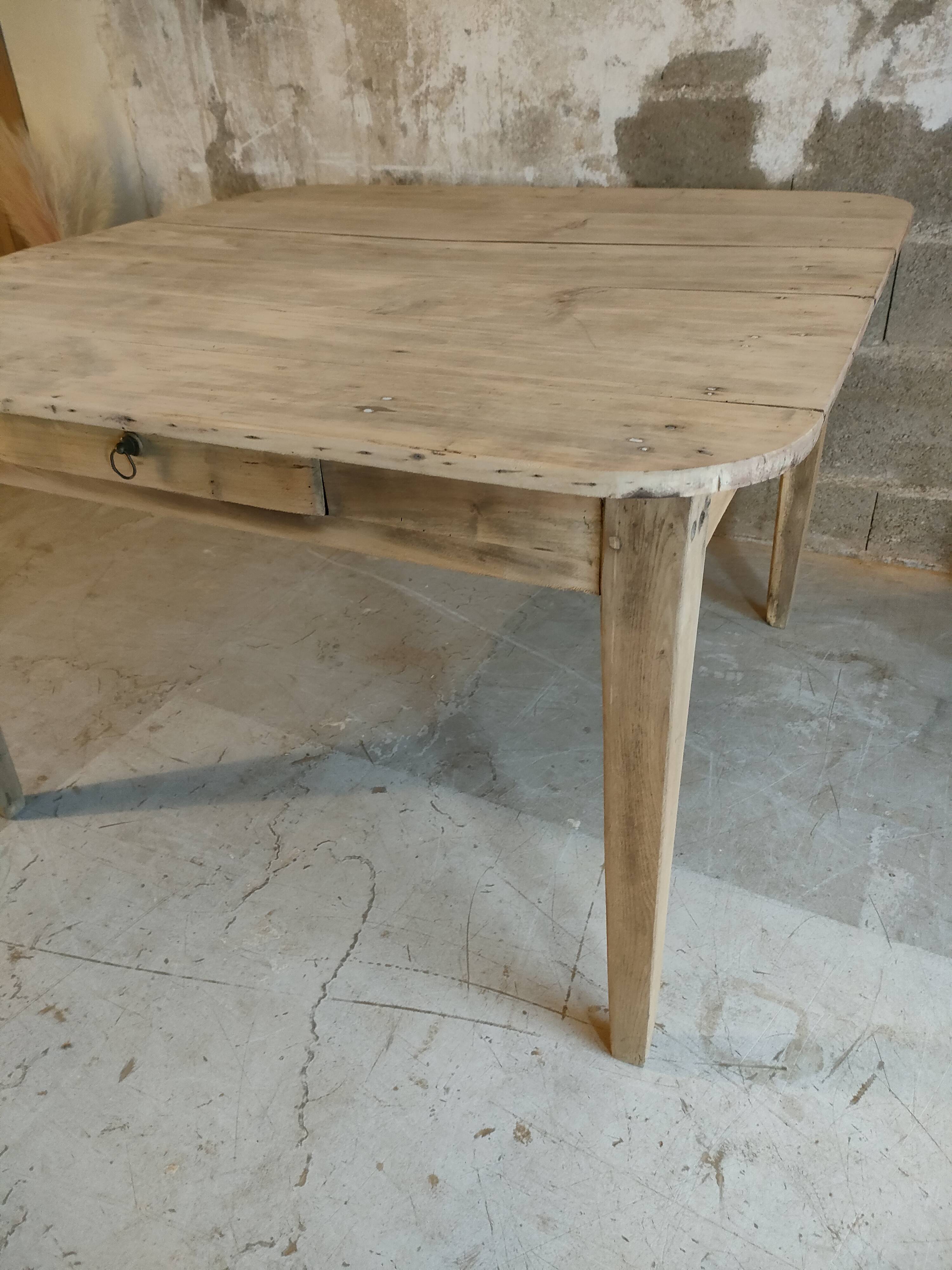 Farmhouse table