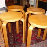 Tabouret en bois