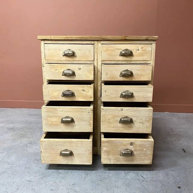 10-drawer wooden chest of drawers