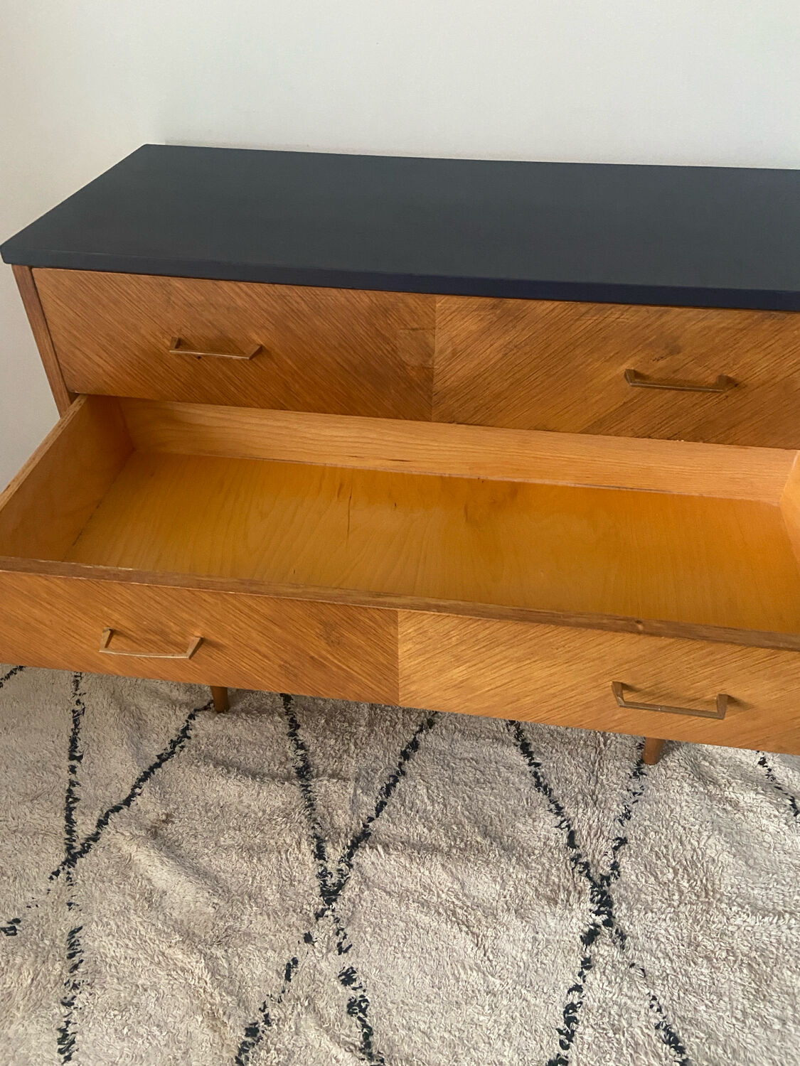 Vintage chest of drawers