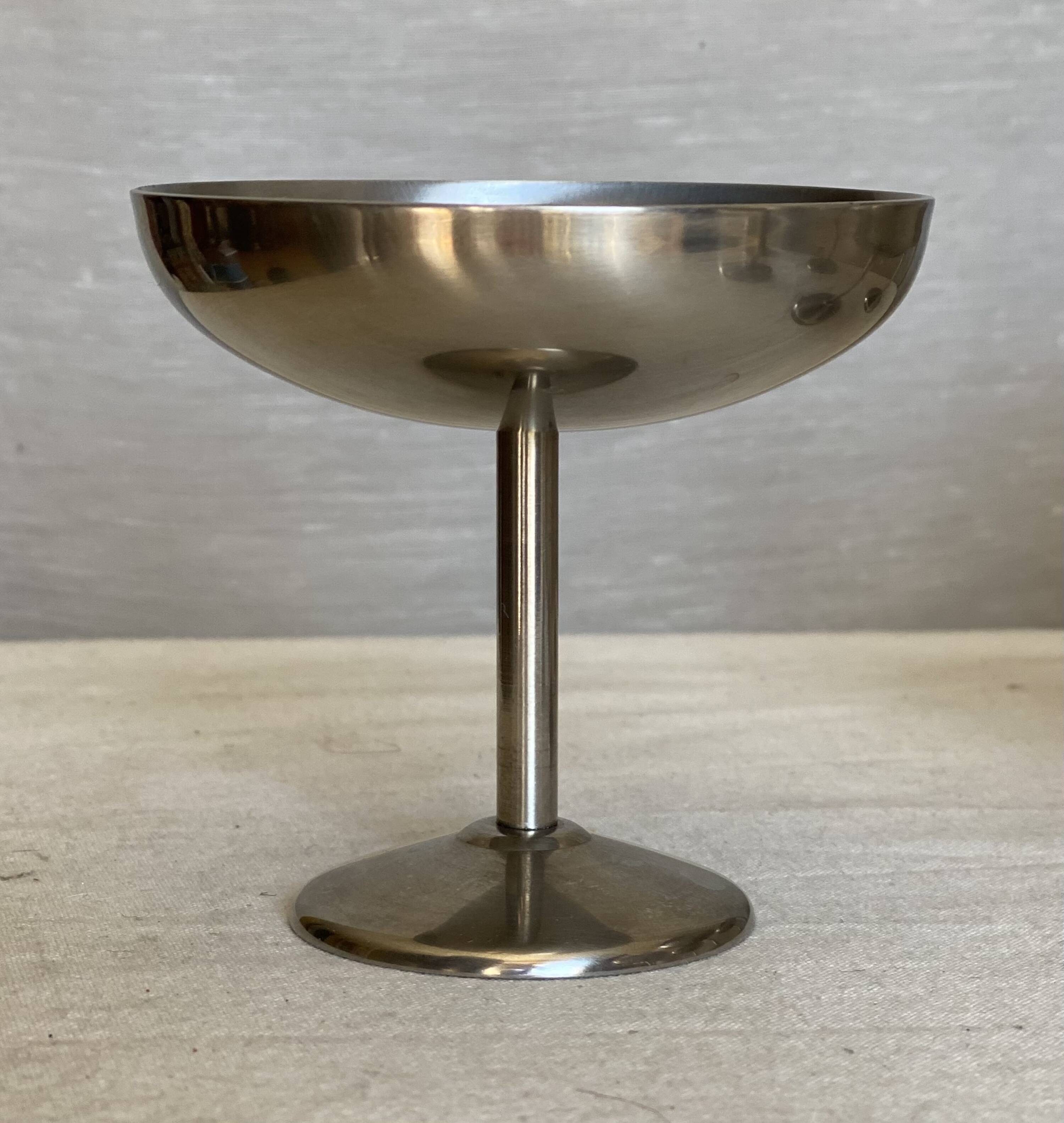 Set of 6 vintage ice cream bowls by Guy Degrenne from the 1980s.