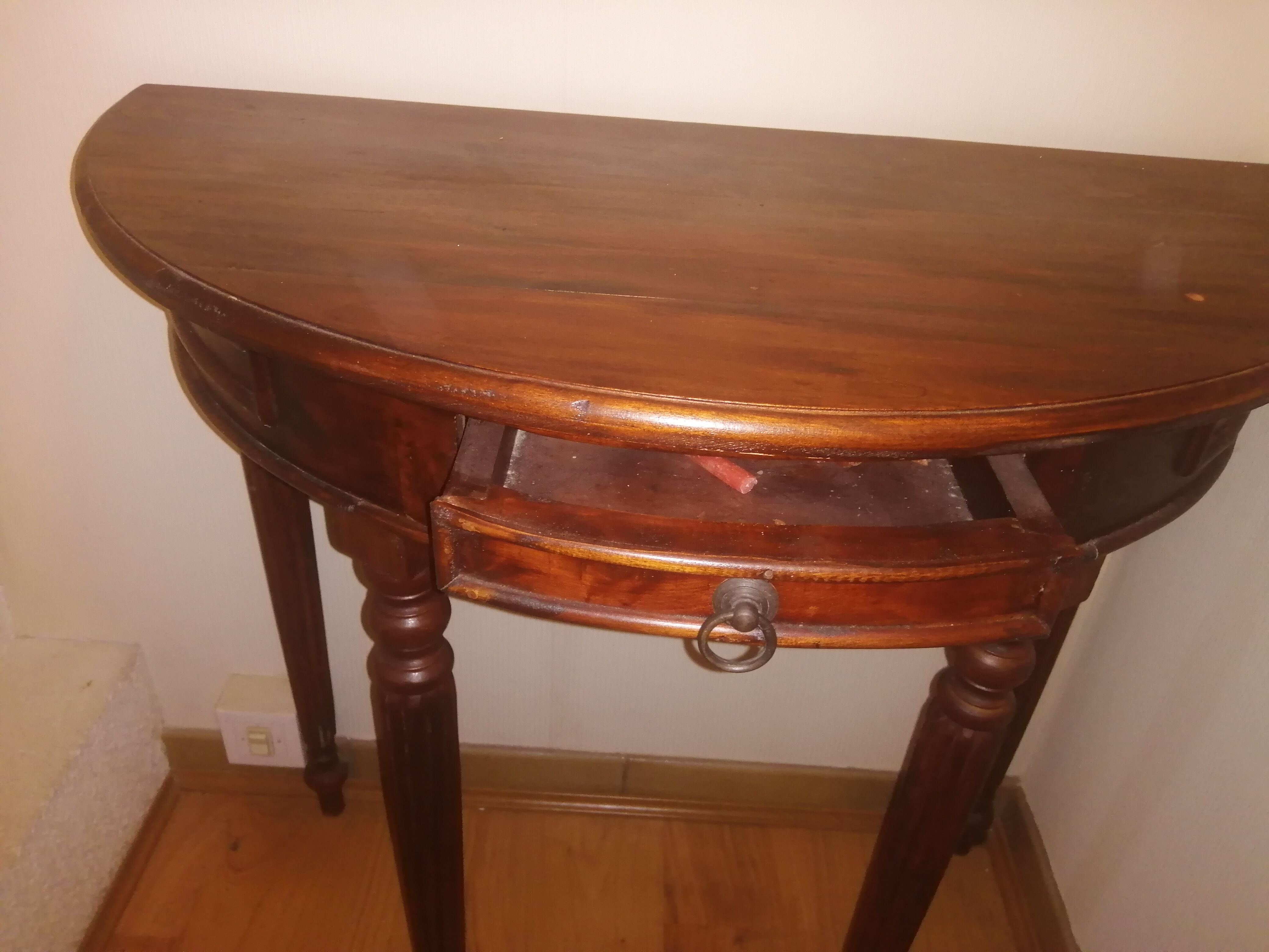 Half-moon wooden console
