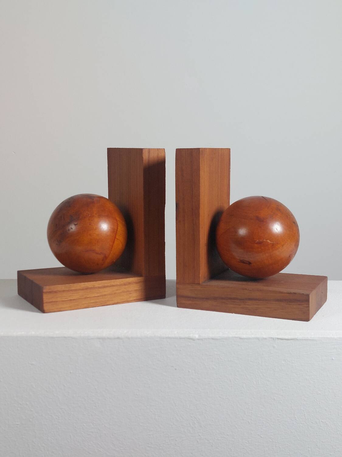Wooden Art Deco bookends sphere decor