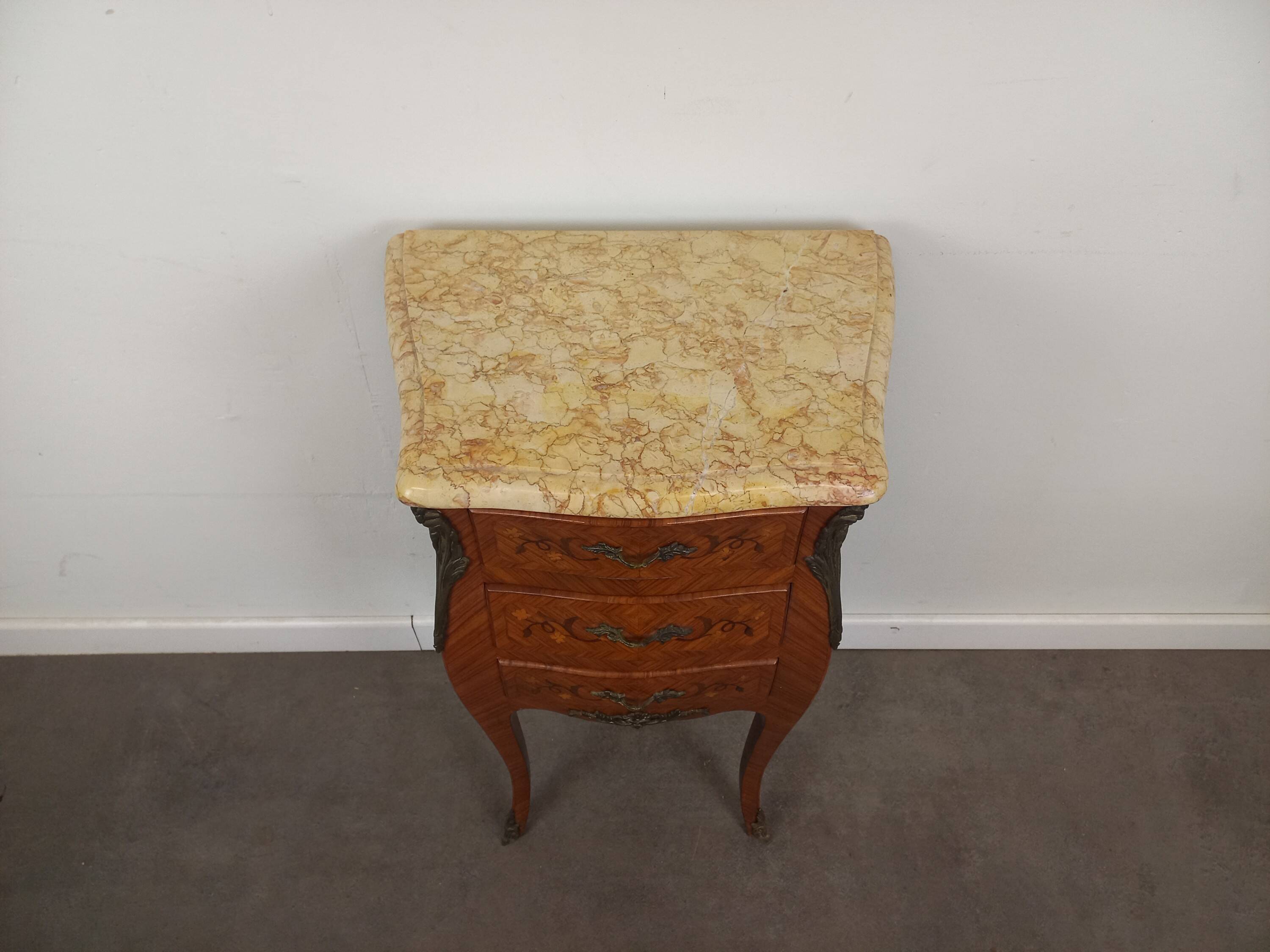 Chevet de style Louis XV