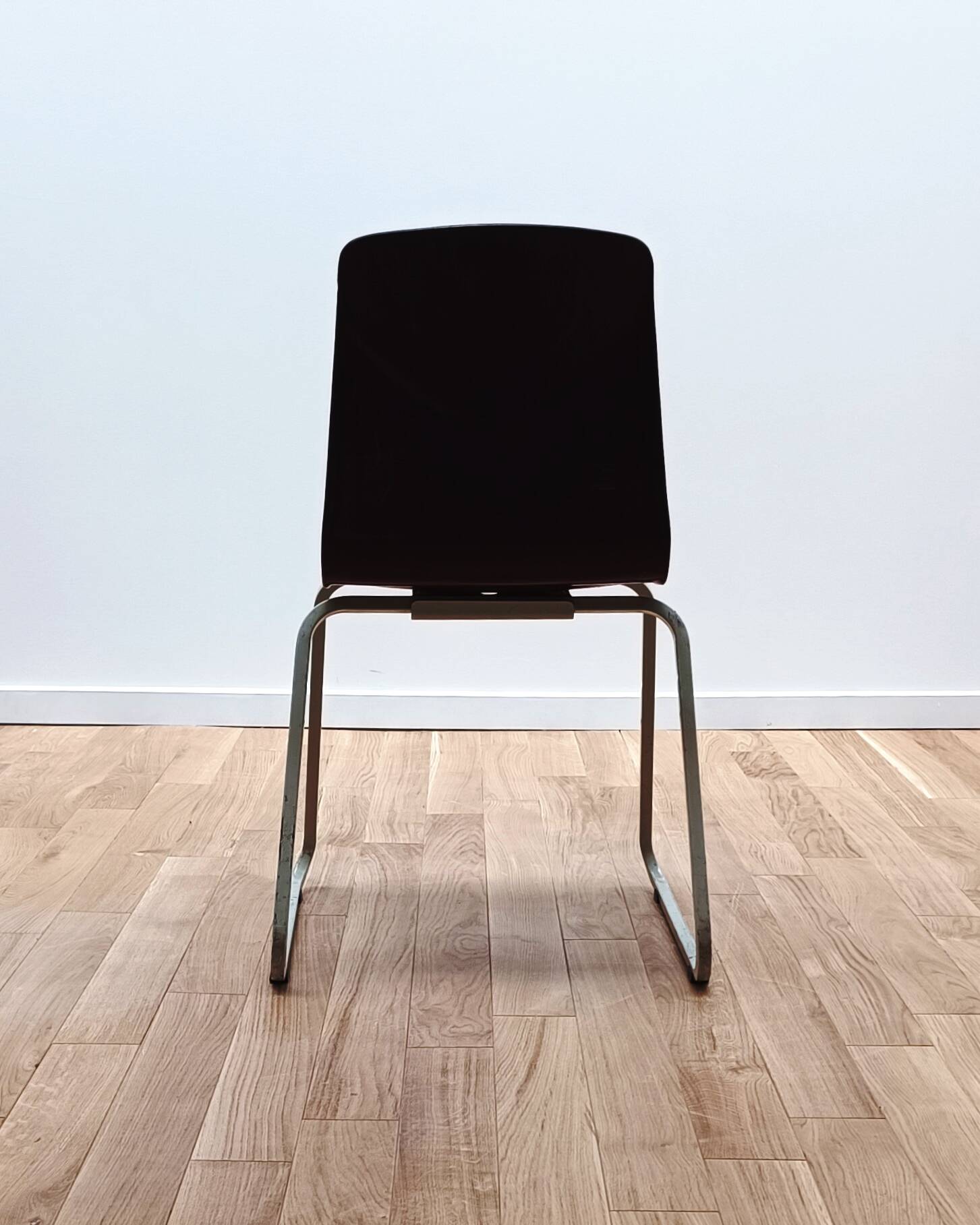 S22 Chair, Thur Op Seat