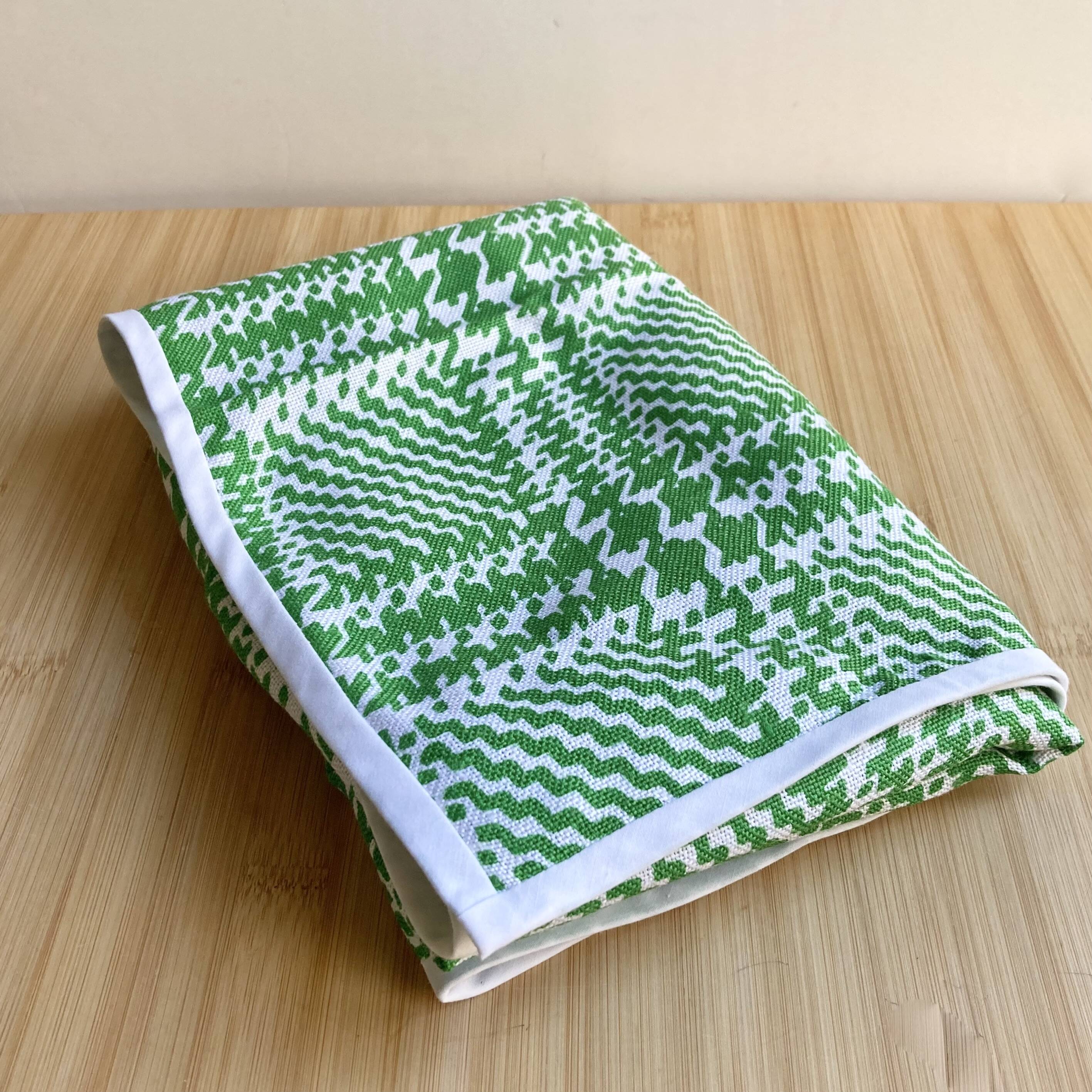 Vintage Apéro / Tea Tablecloth