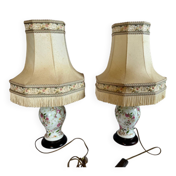 Paire de lampes vintage en porcelaine