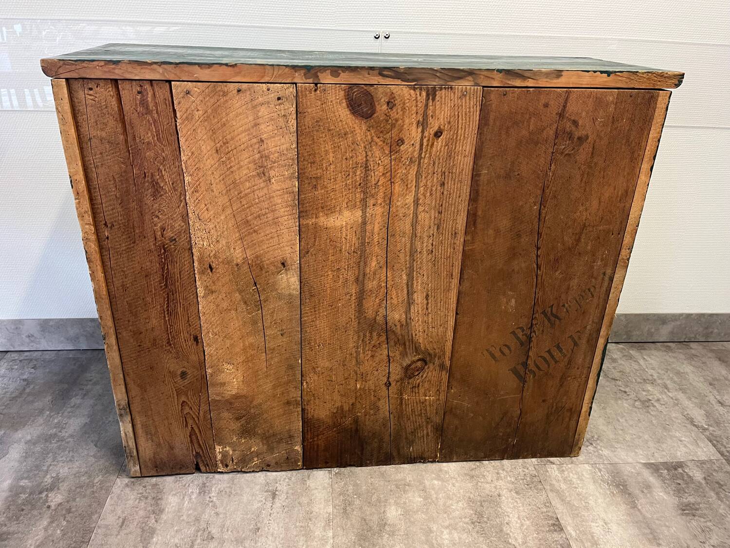 Ancien buffet parisien bois patiné / meuble de métier arct