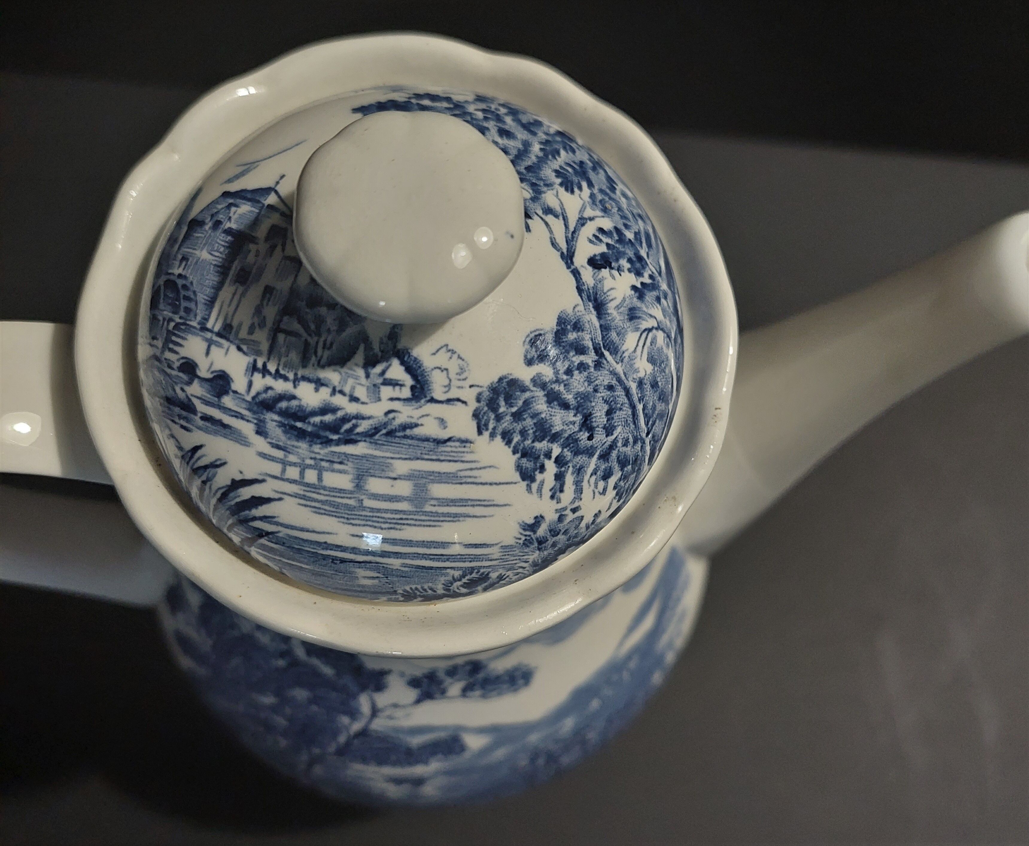 Faience pouring coffee maker Gien decor countryside blue