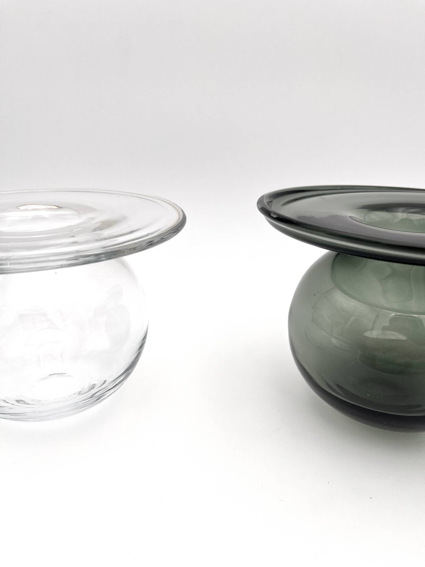 Duo Vases "Saturnus" Nanny Still Riihimäen Lasi Fumé & Clair Design Sc