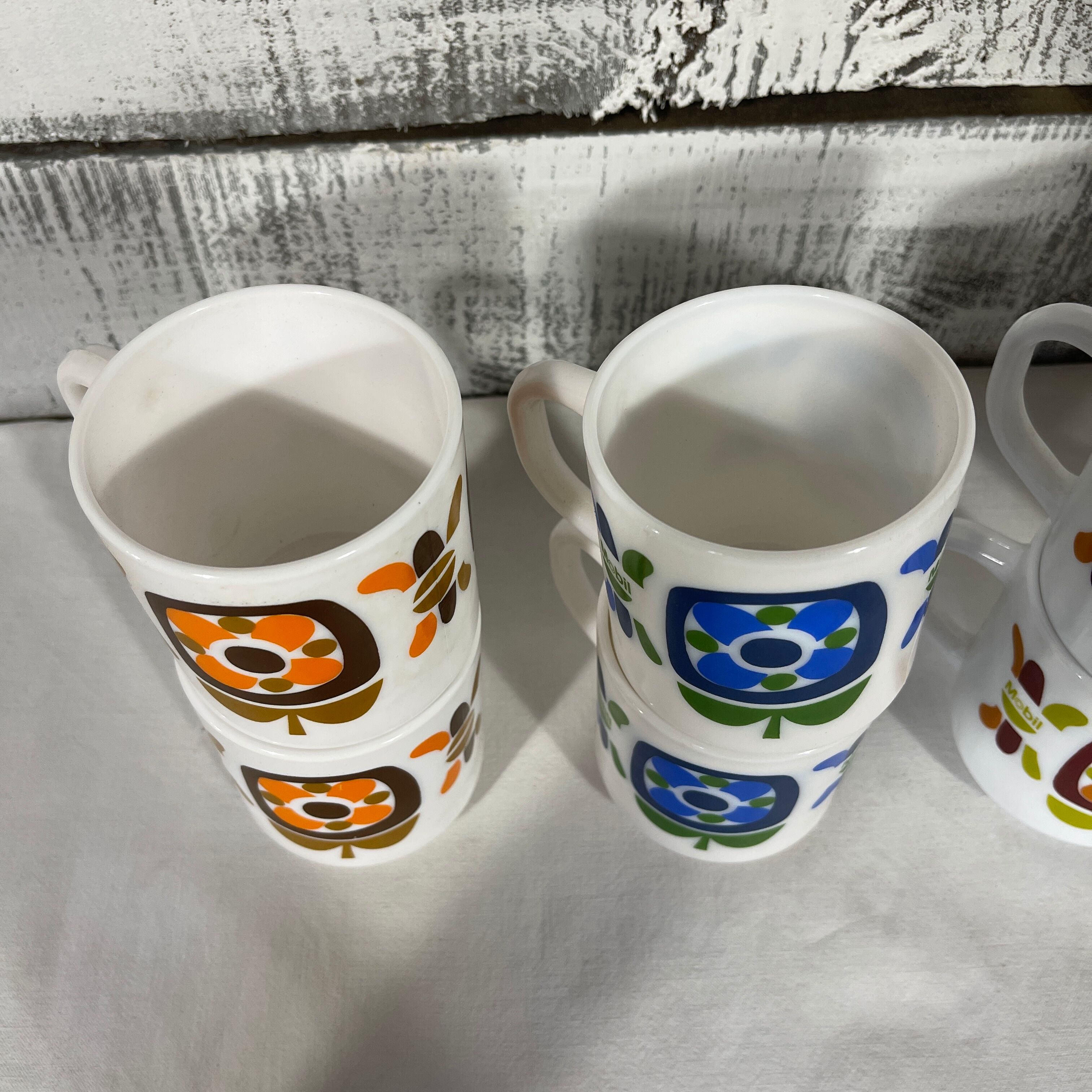 Lot de 8 mugs tasses mobil