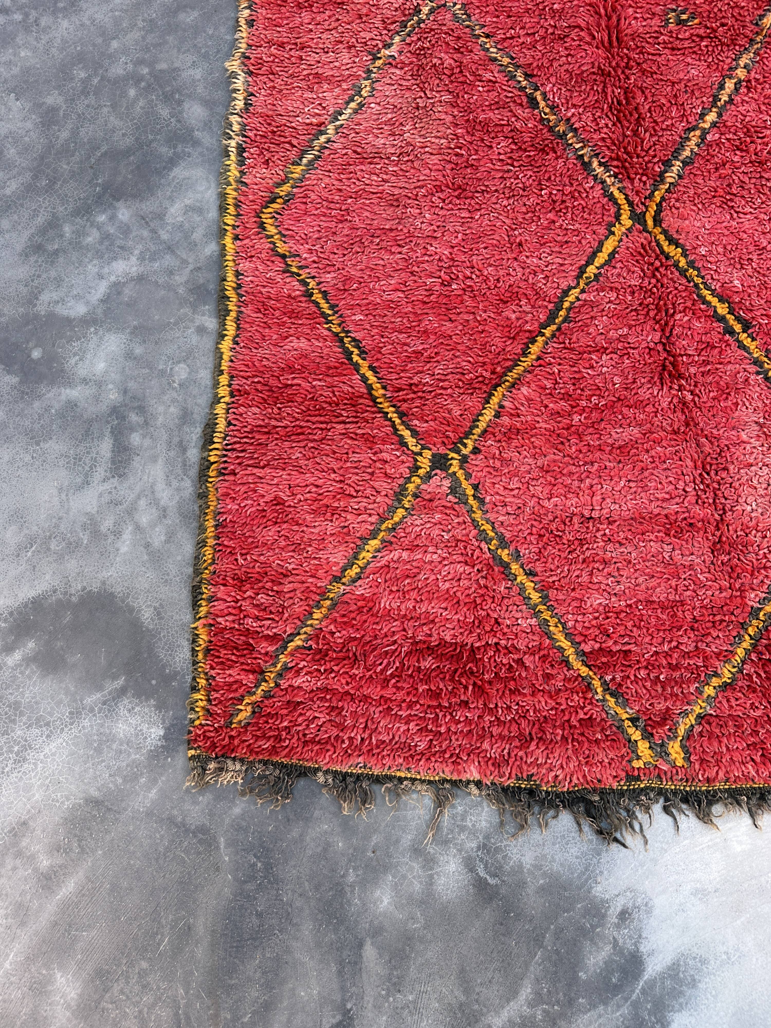 Red Boujad Moroccan rug - 252 x 124 cm