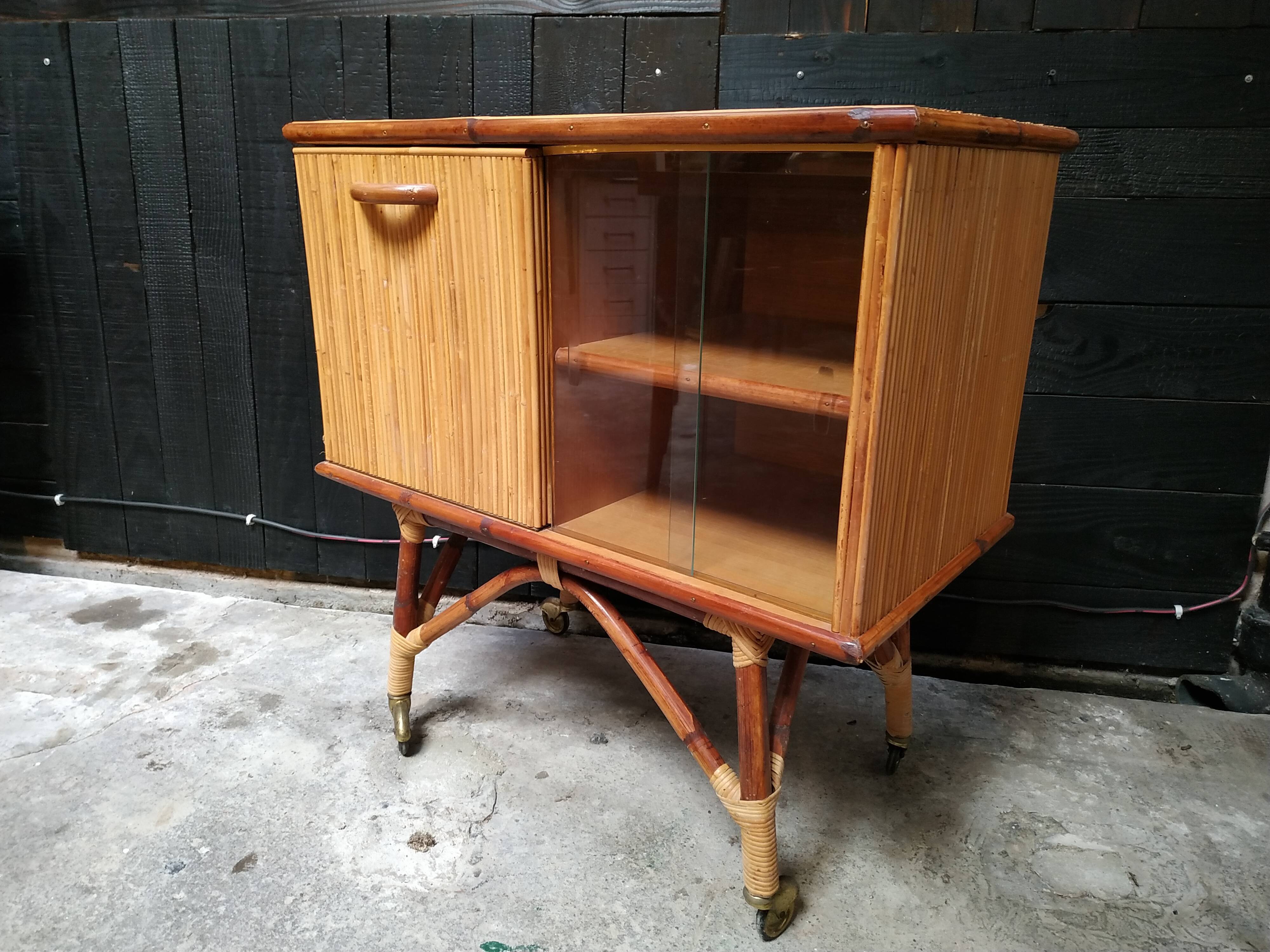 Meuble bar vintage en bambou