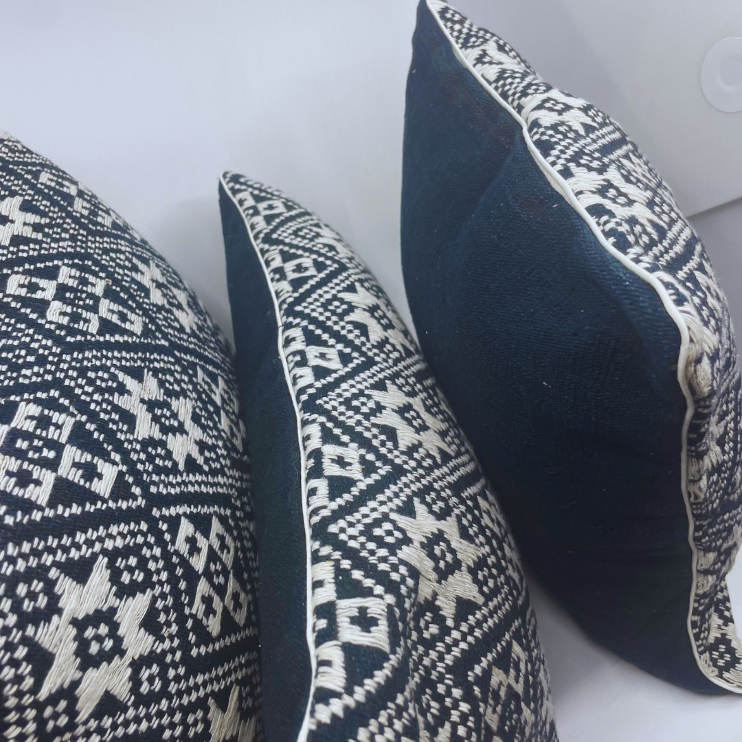 Marine Dokmai cushion