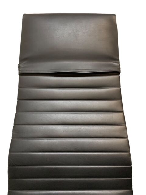 Fauteuil EA119 de Charles & Ray Eames édition Vitra de 2002