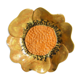 Decorative flower plate