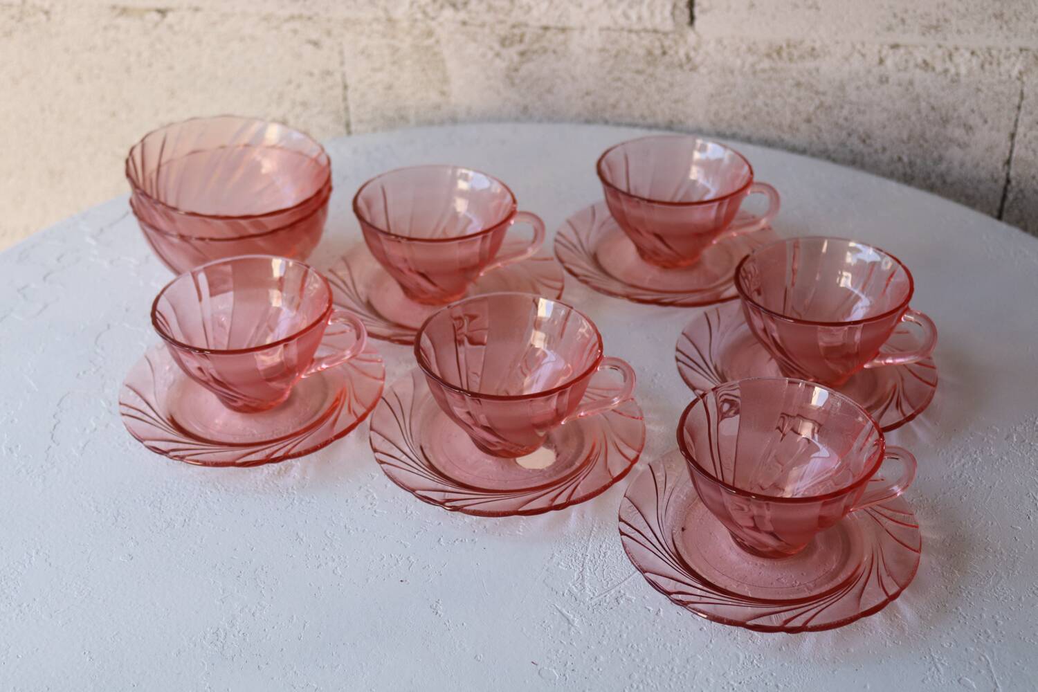 Rosaline moulded pink glass service – 6 cups + 6 saucers + 2 bowls