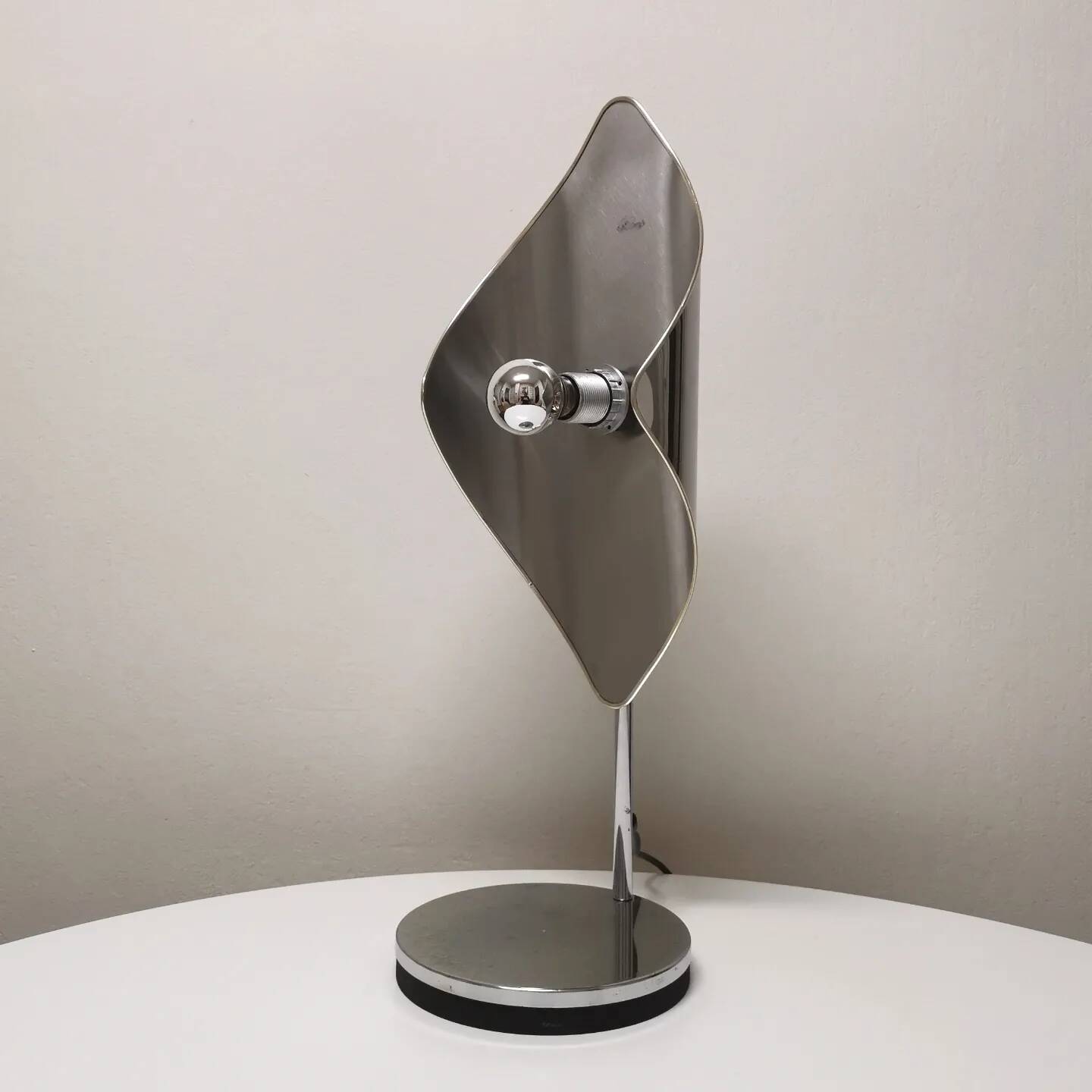 Table lamp, stainless steel and chrome-plated metal, Reggiani, 1970