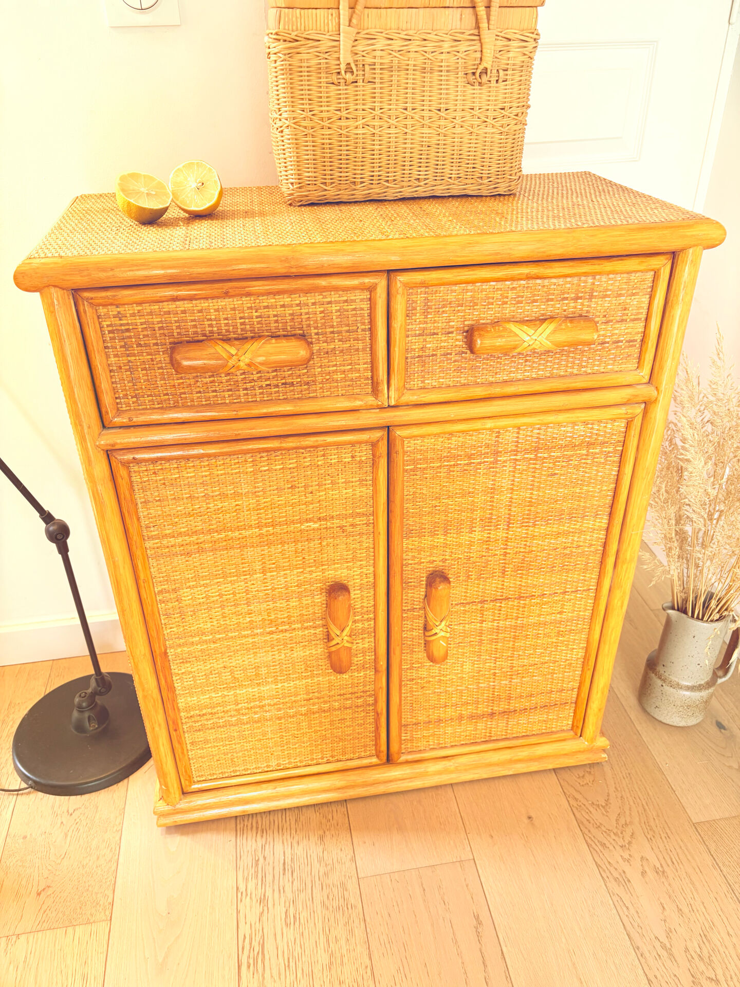 Buffet rotin vintage 