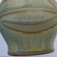 Pichet ou vase en céramique émaillé, signature au cul a identifier