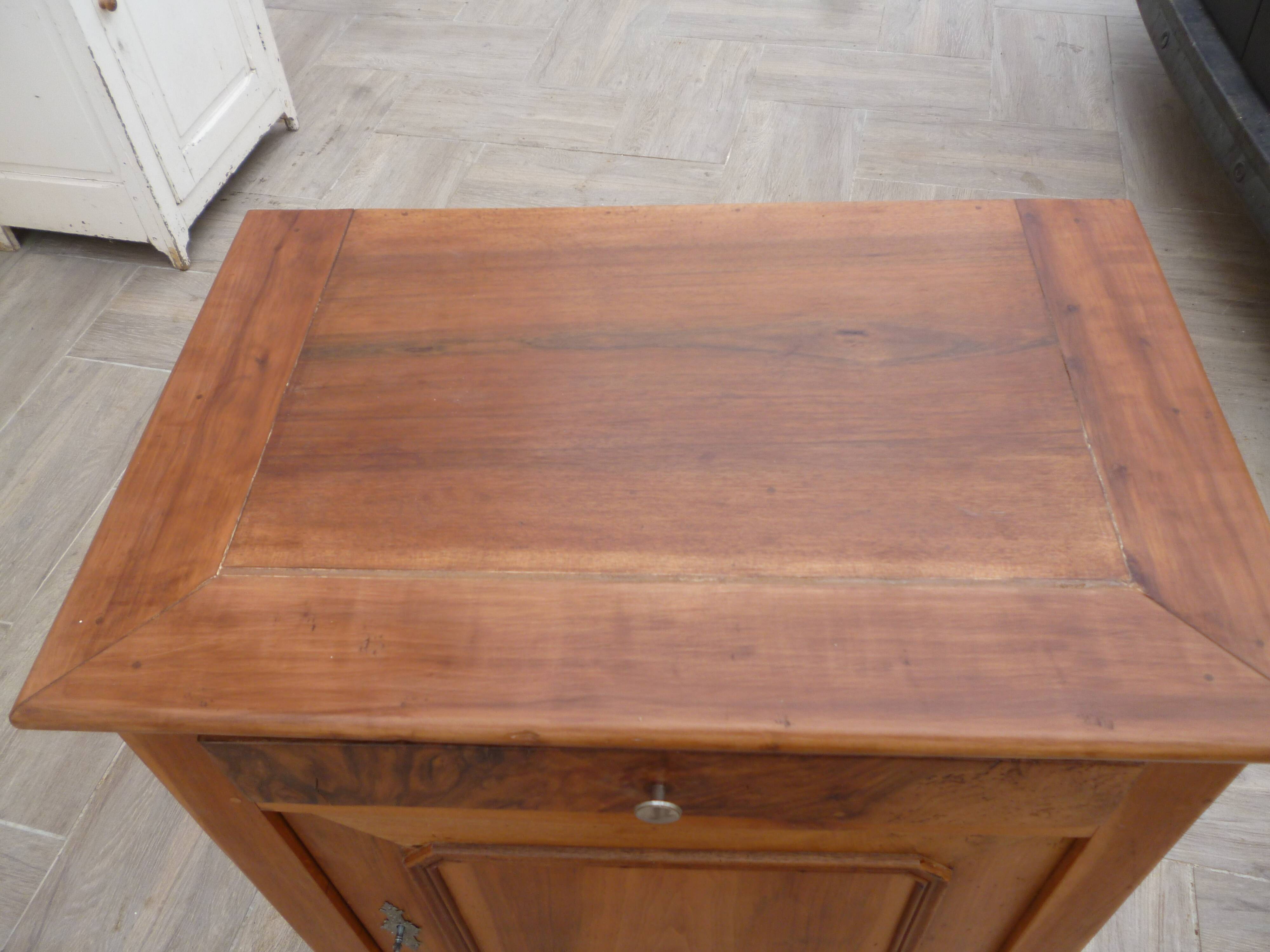 Walnut confectionery furniture