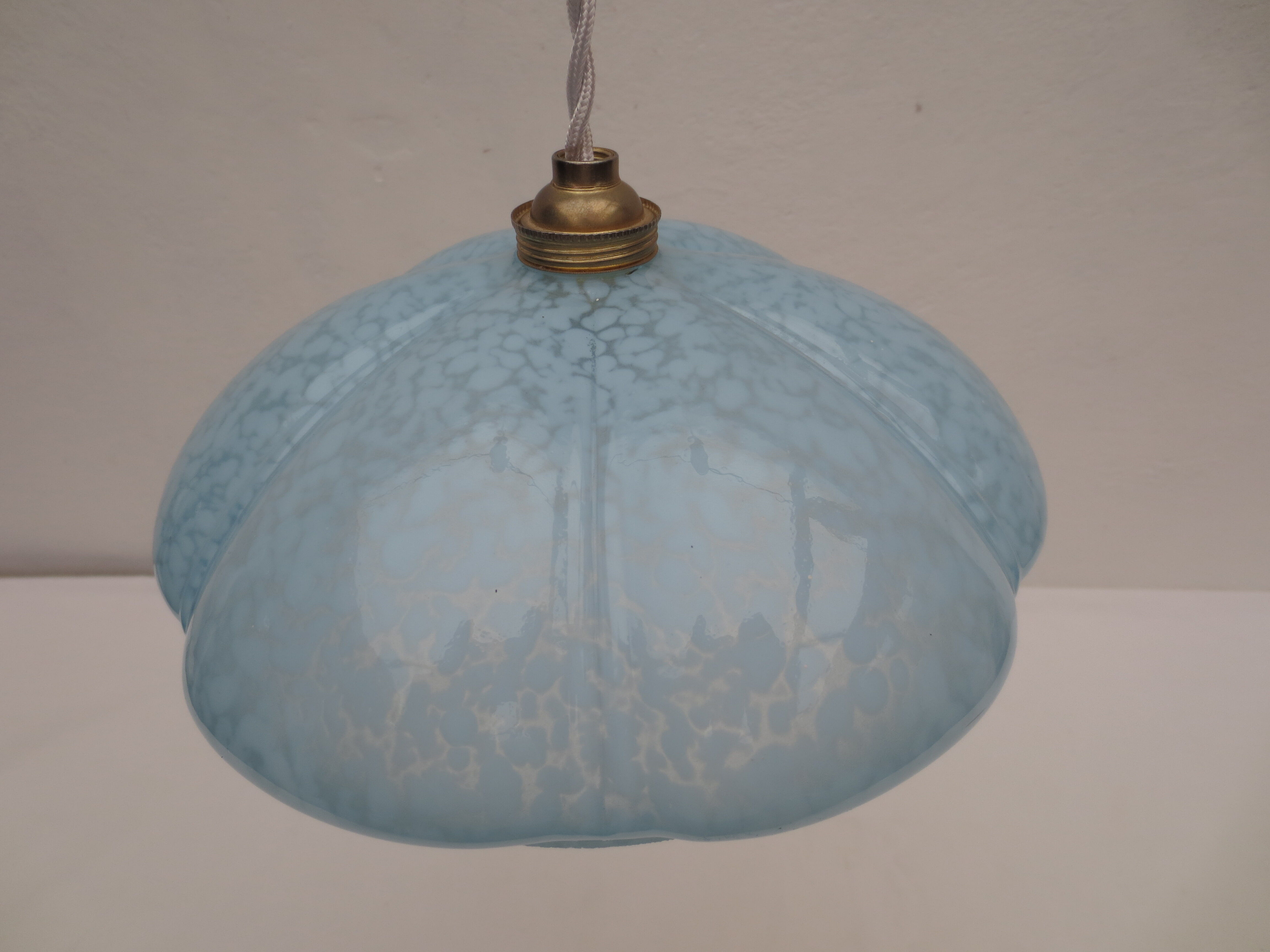 Old opaline suspension, blue clichy