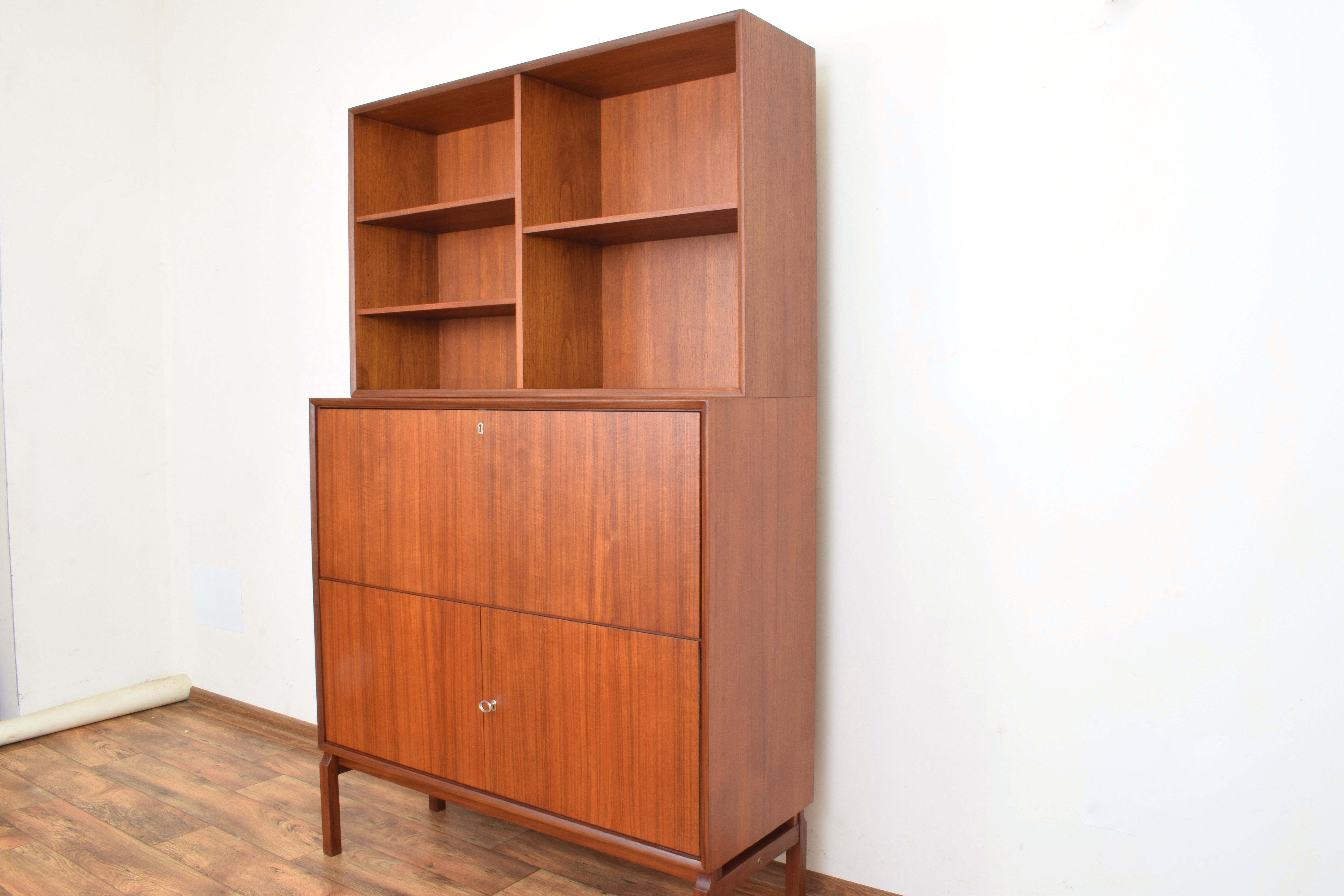 MTP Wall Unit by M. Grabiński