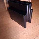 Kartell magazine rack from the 70s, designed by Giotto Stoppino