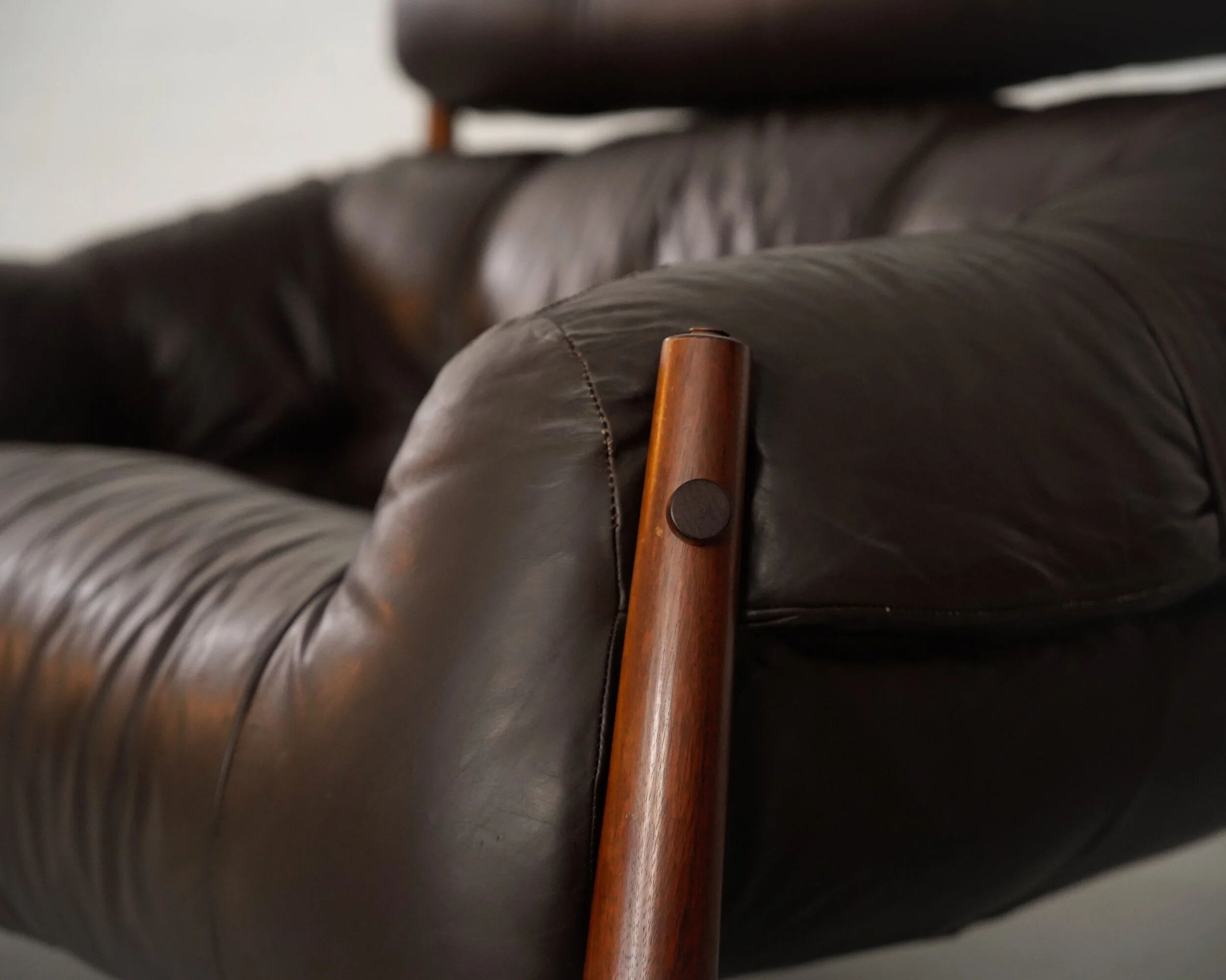 MP-81 2-seater Sofa by Percival Lafer for Lafer MP