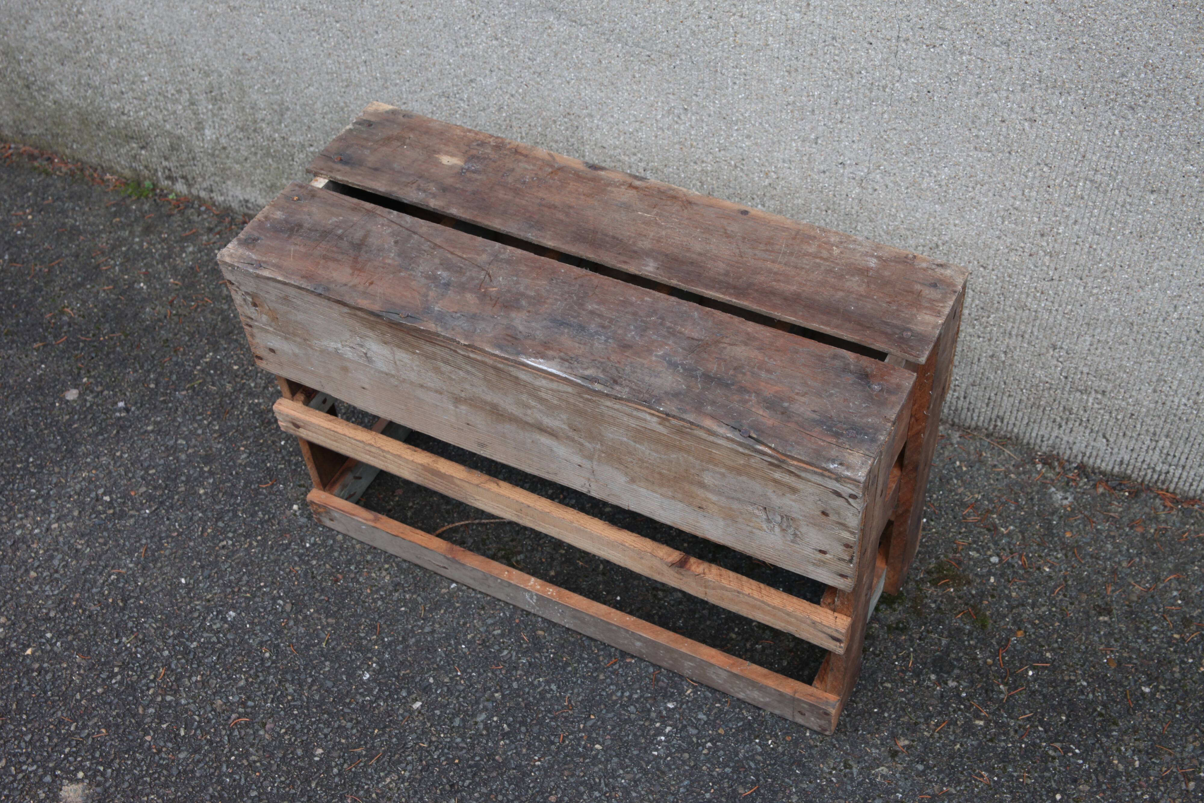 Wooden bottle storage