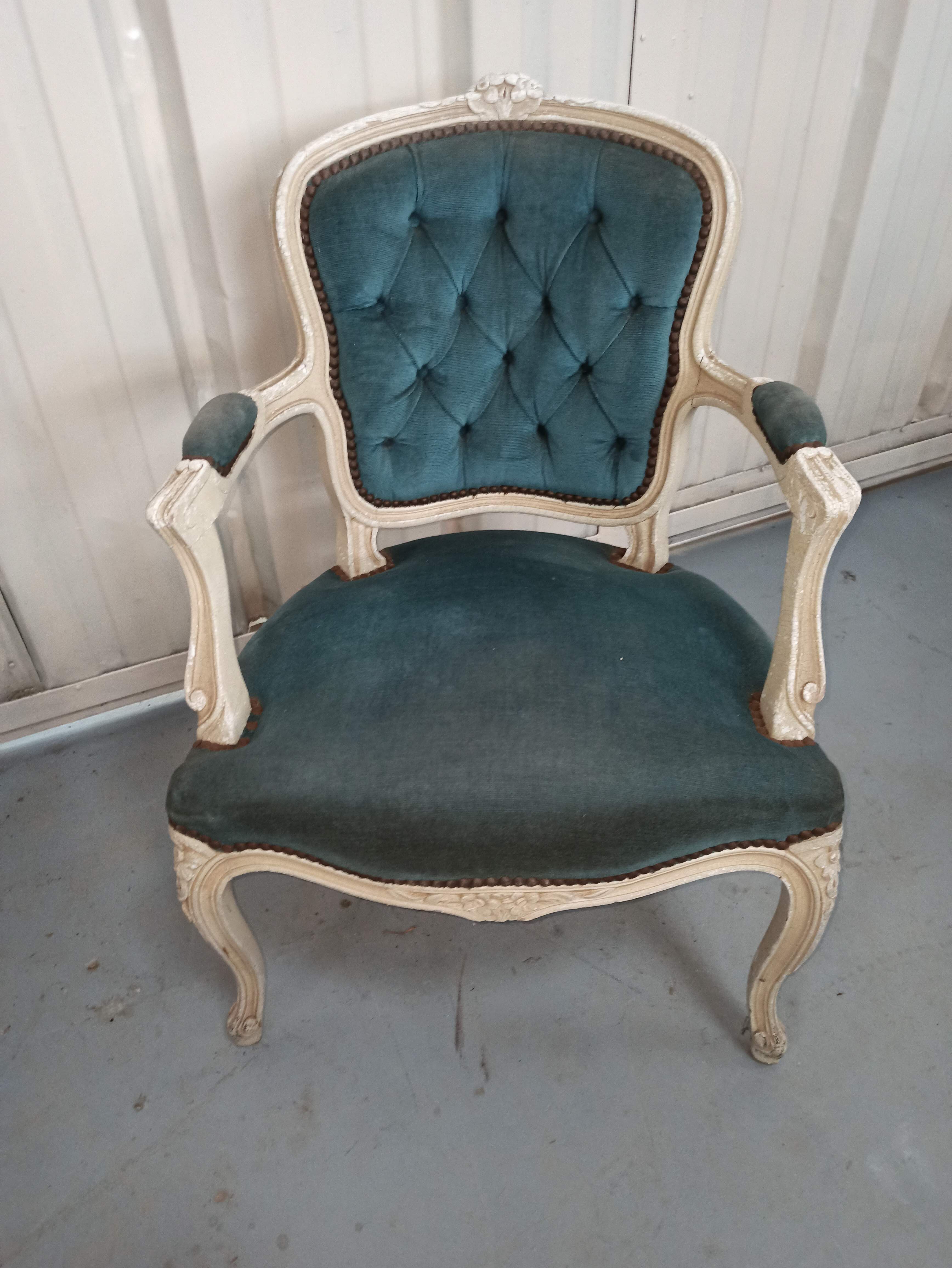Louis XV armchair in old blue velvet