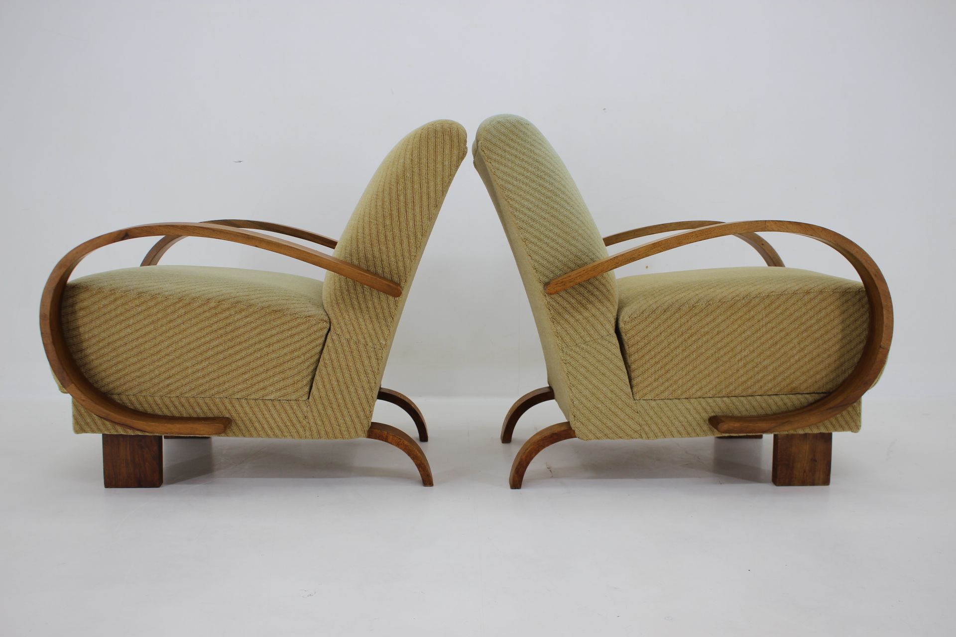 1940s Pair of Art Deco Armchairs in Walnut, Czechoslovakia