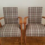 Paire de fauteuils en chêne massif, années 50