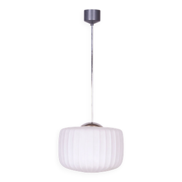 Chandelier du milieu du siècle en acier chromé et noirci, tchèque, années 1950