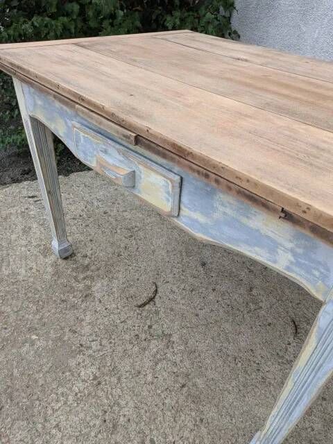 Table, extendable desk