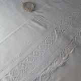Drap de mariés ancien en fil de lin Blanc Monogramme MN