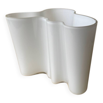 Vintage art glass vase by Alvar Aalto for Iittala