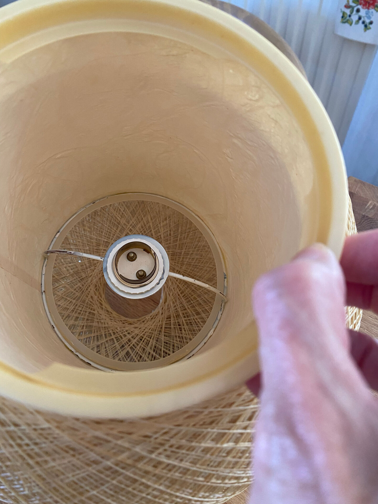 Suspension boule vintage en fil de nylon