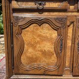 18th century - Bressan sideboard with elm burl clock
