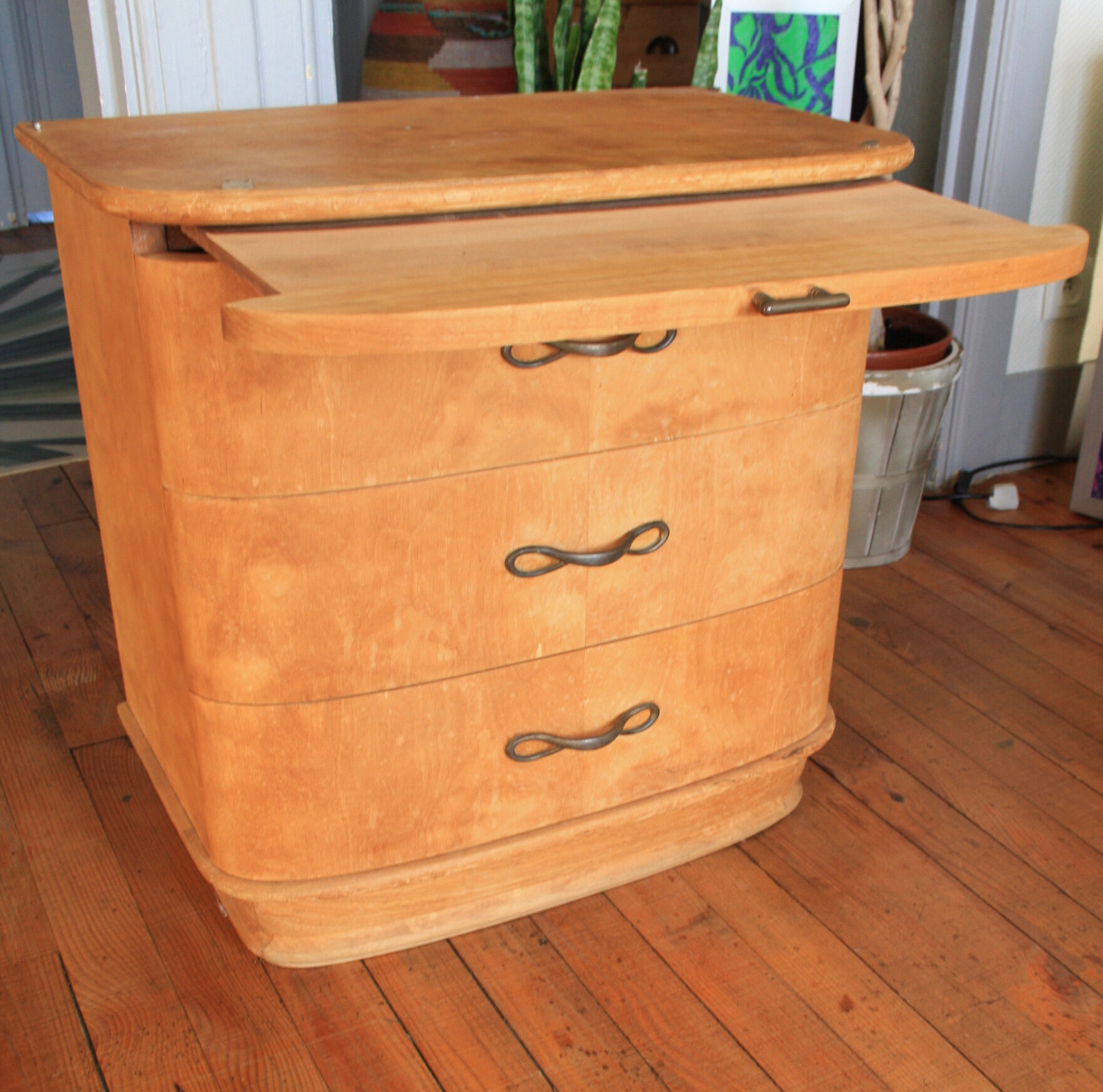 Old art deco chest of drawers