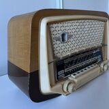 Old oceanic radio "pilot type"