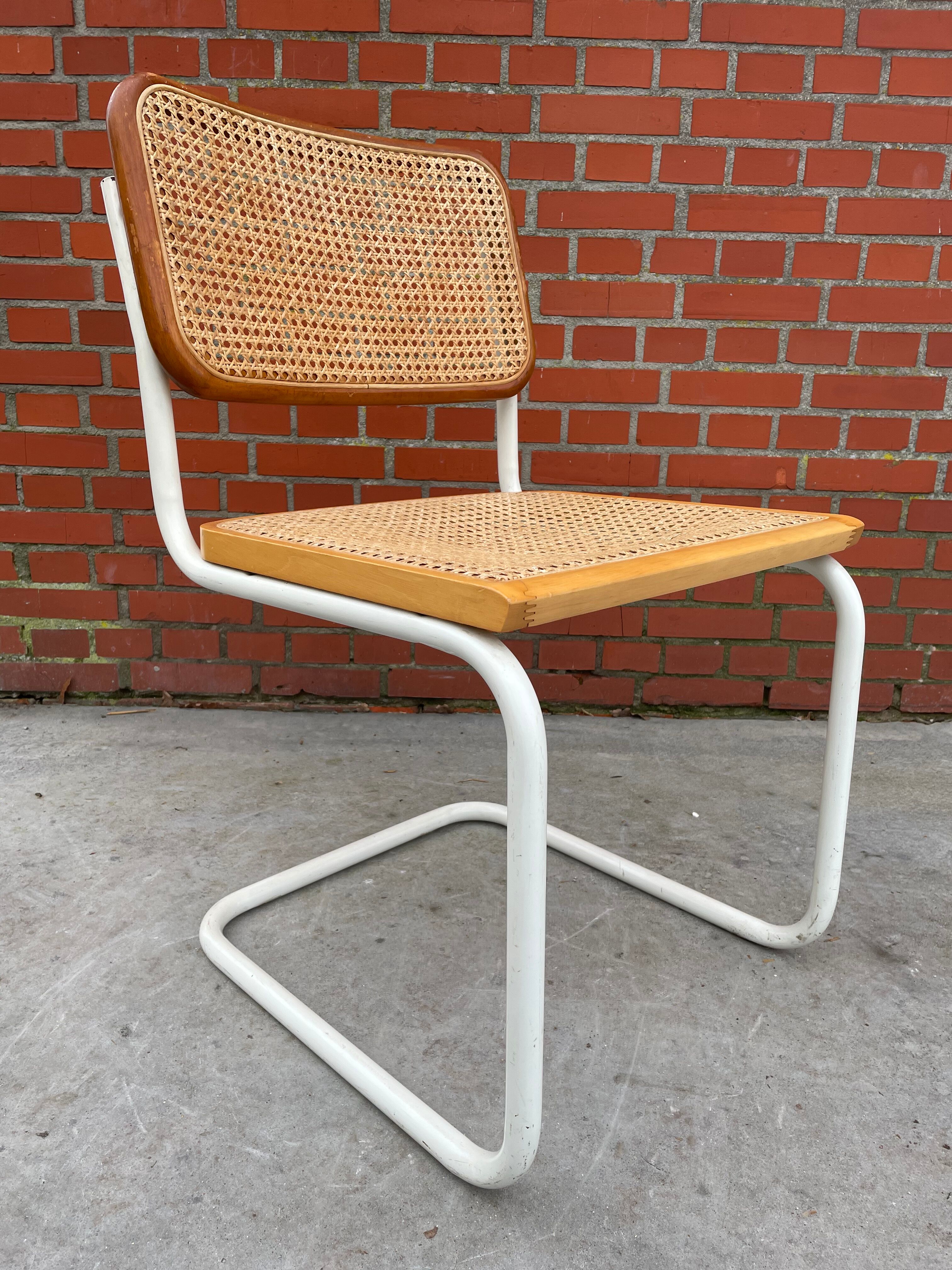 Cesca design chair b32 model white wood