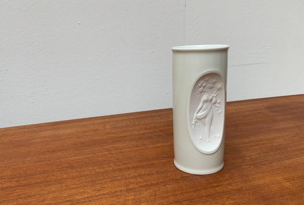White porcelain vase from mid-century by Bjørn Wiinblad for Rosenthal.
